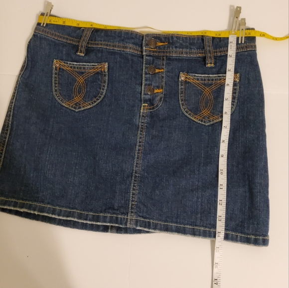 OLD NAVY BRAND BLUE JEANS ULTRA LOW WAIST MINI SKIRT SIZE 4 - Picture 3 of 8